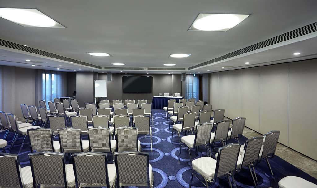 Doubletree By Hilton Gayrettepe Istanbul