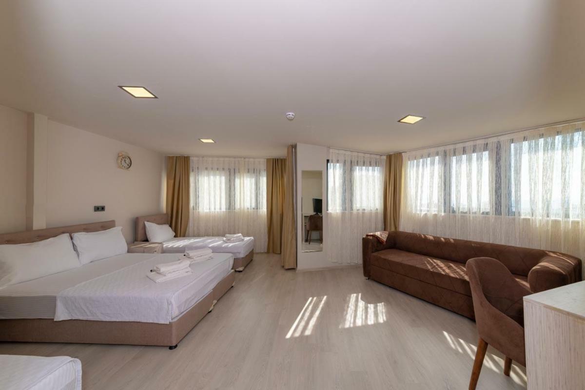 Grand Ahi Hotel