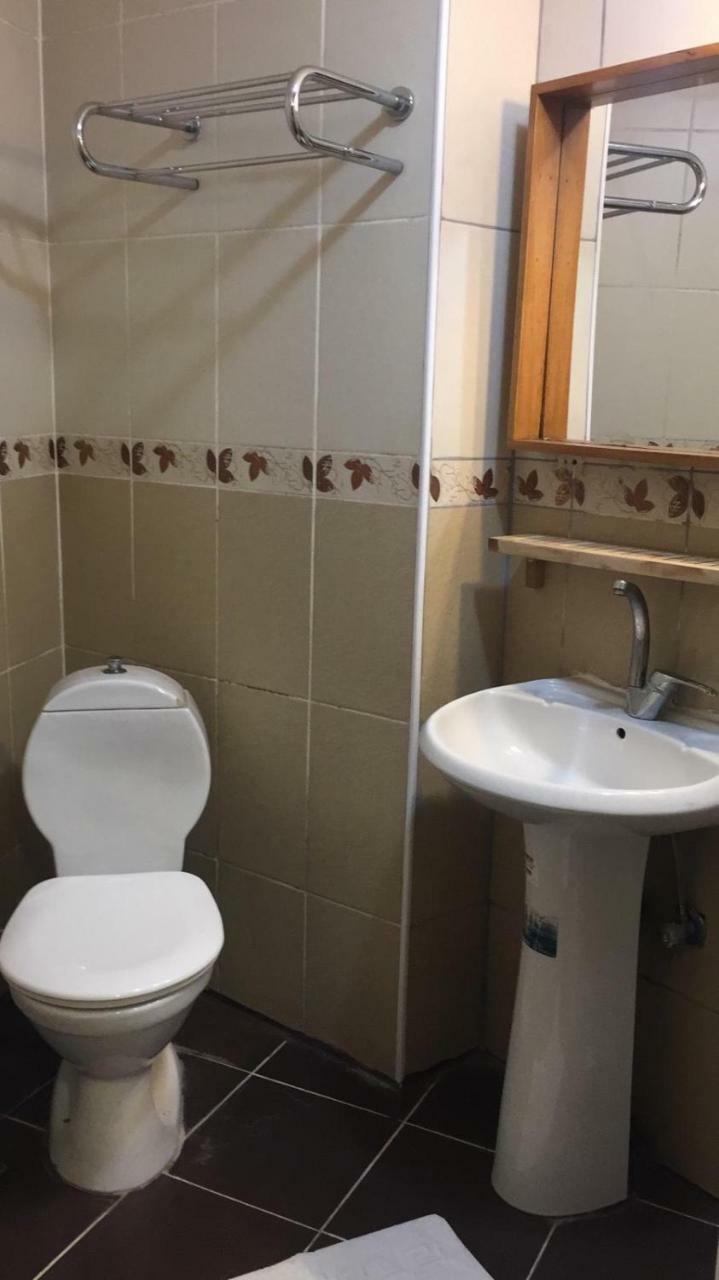 Oda ve Kahvaltı Divan Wooden