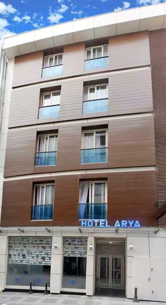 Arya Otel *