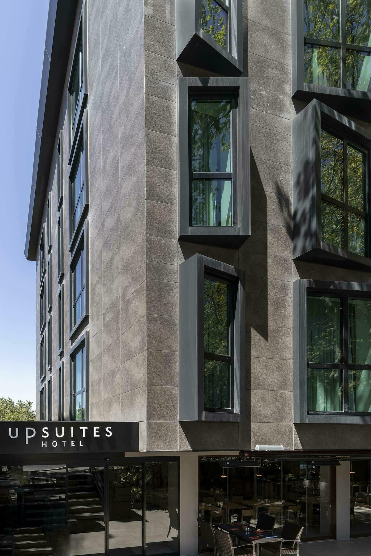Otel Upsuites