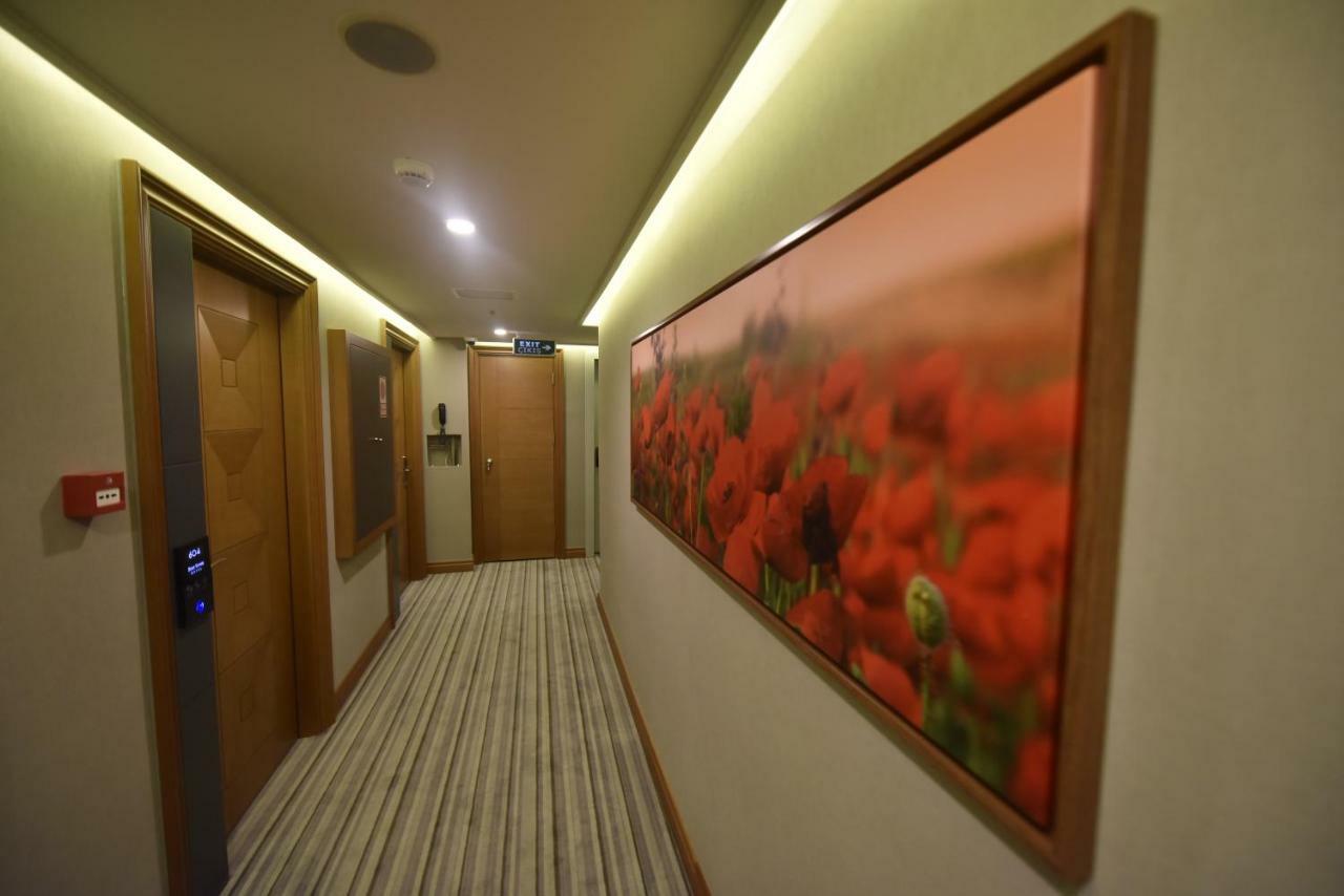 Otel Four Seven 4*