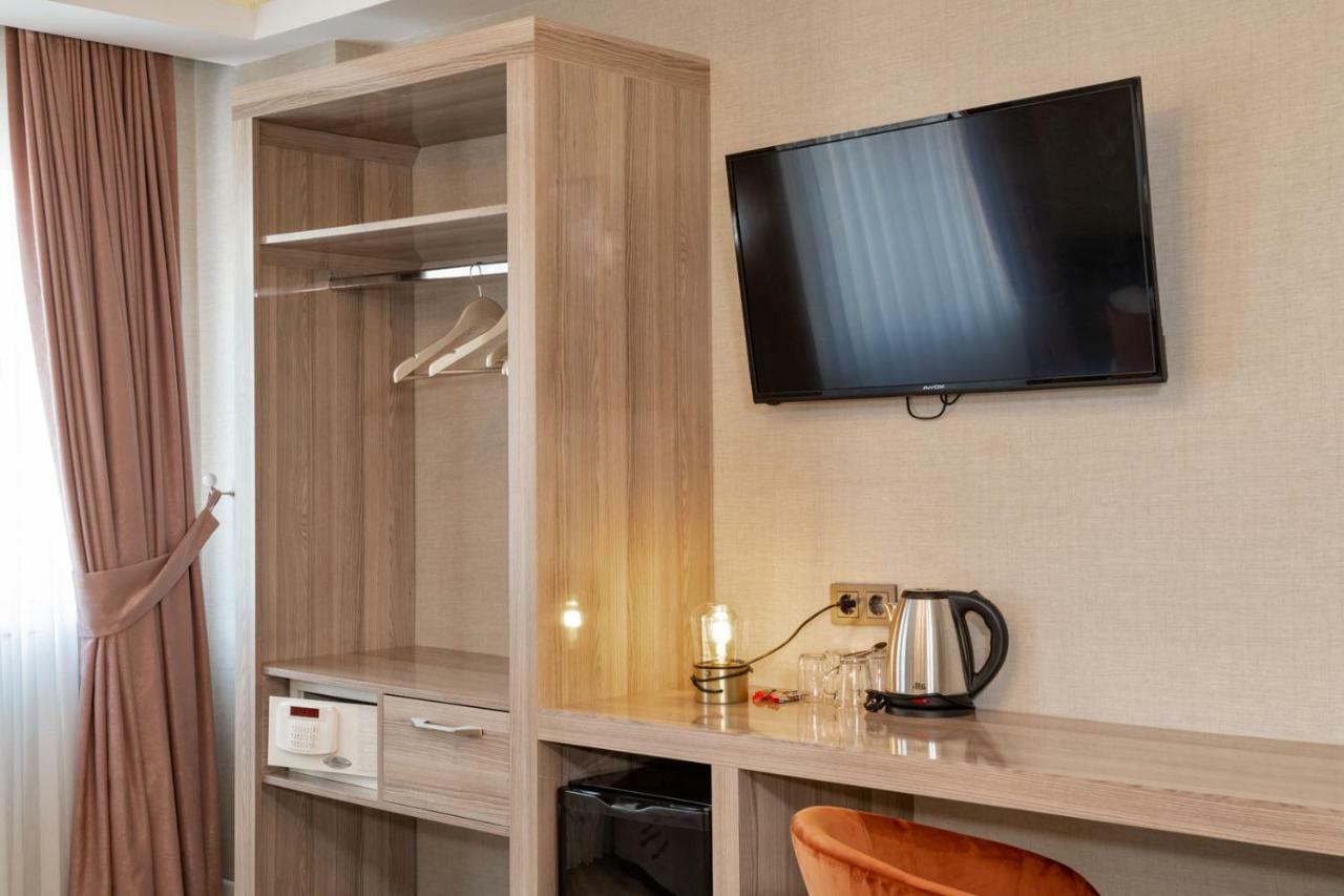 Hotel Nika & Cafe