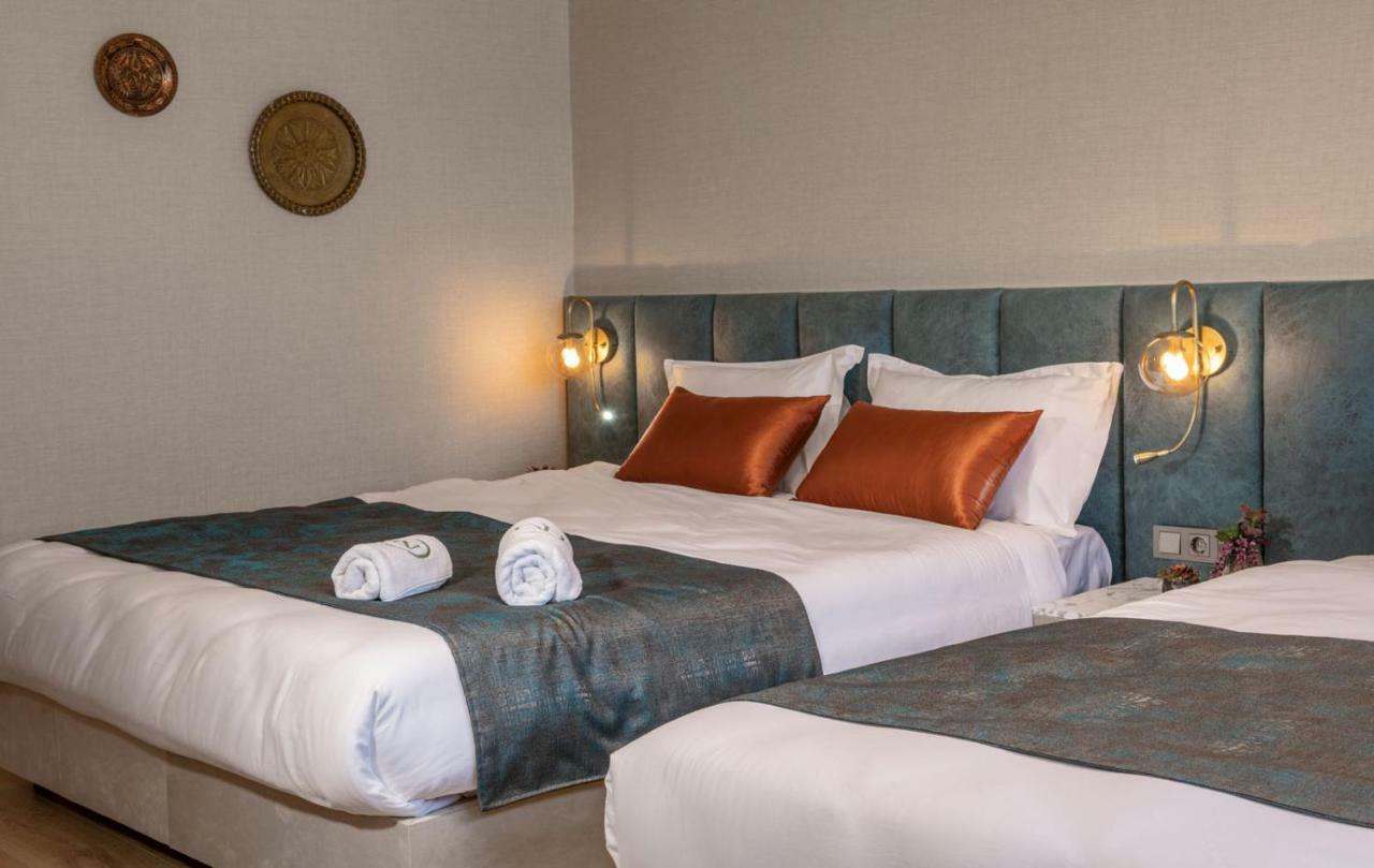 Hotel Nika & Cafe