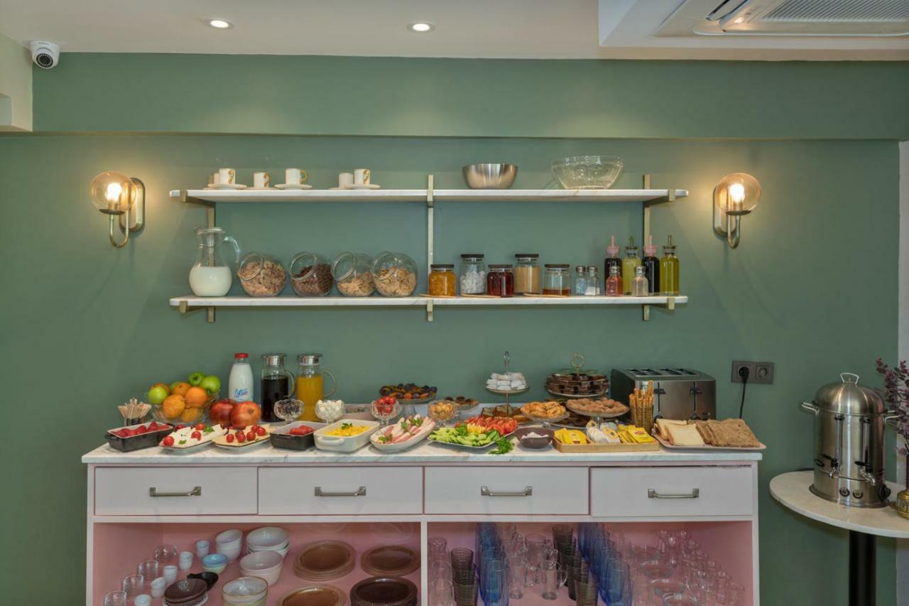 Nika & Cafe Hotel 2*
