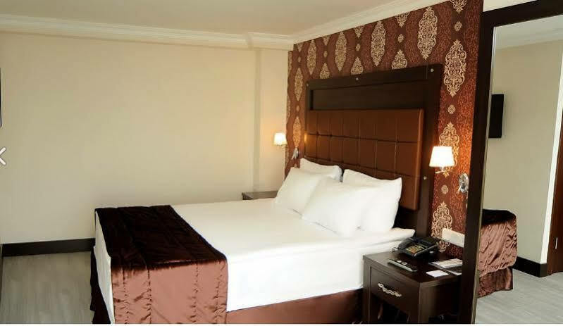 Express Elite Kucukyali 4*