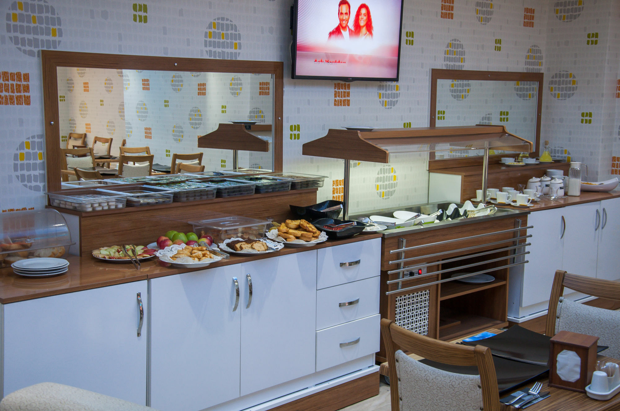 Airport Hotel 3*