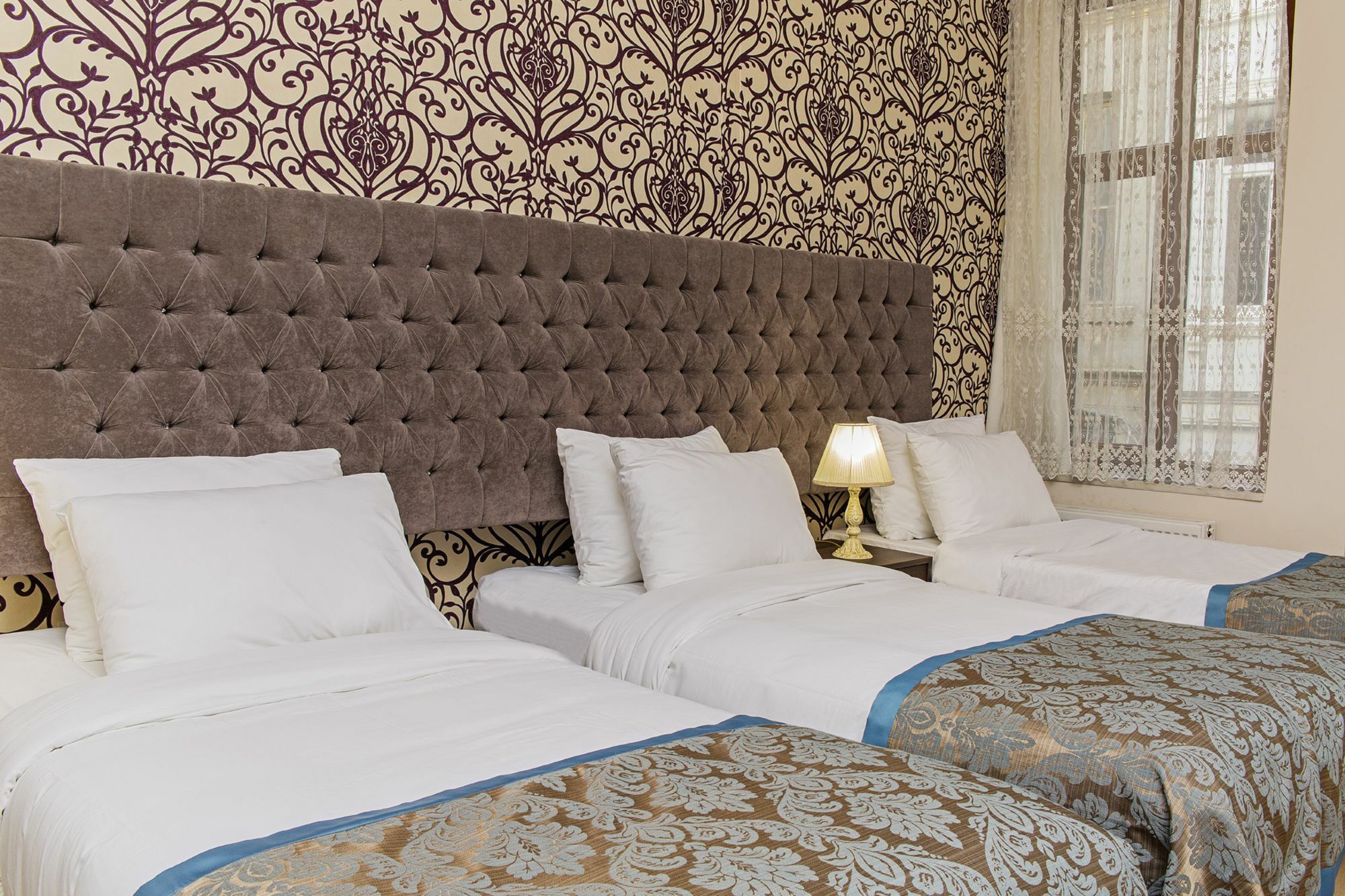 Meroddi Bagdatliyan Istanbul