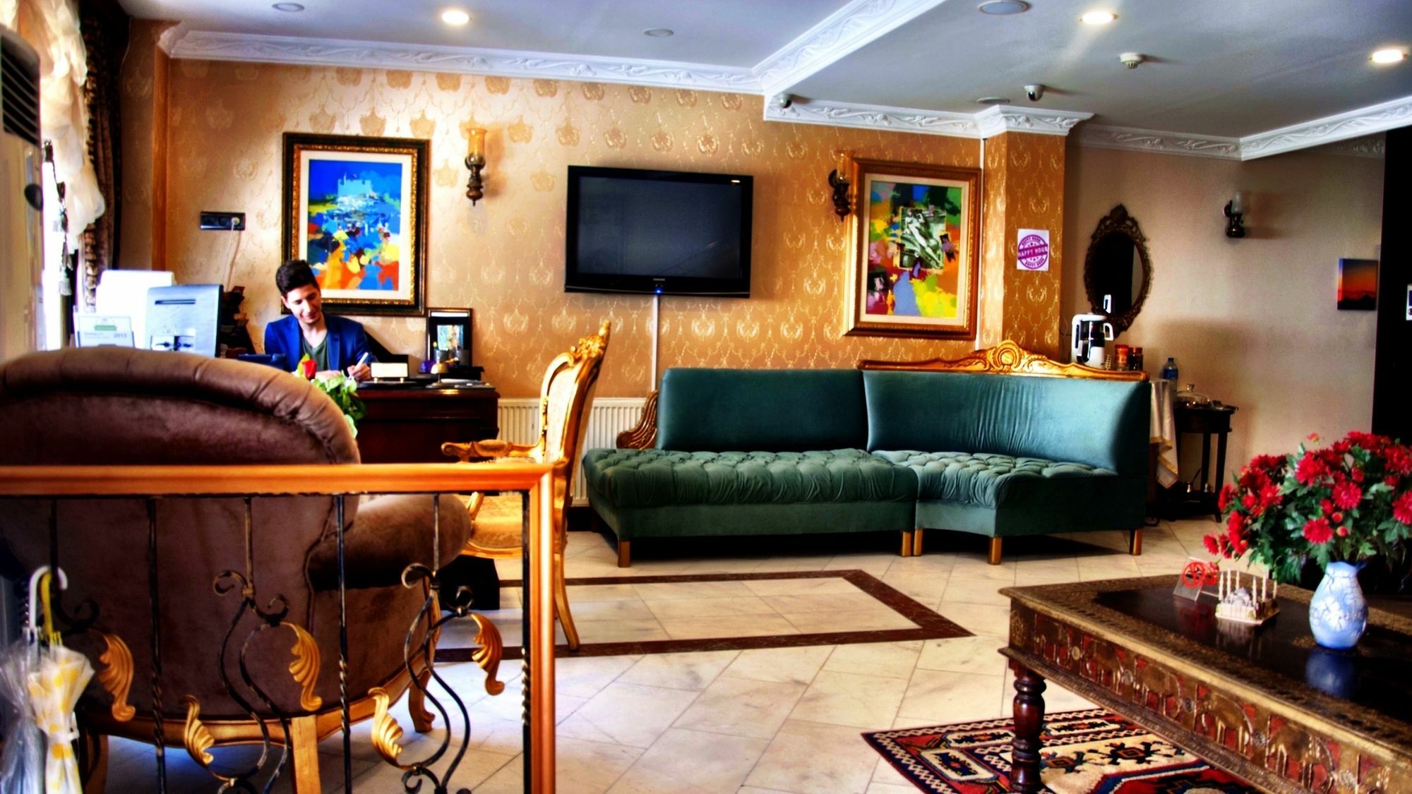 Grand Ambiance Hotel