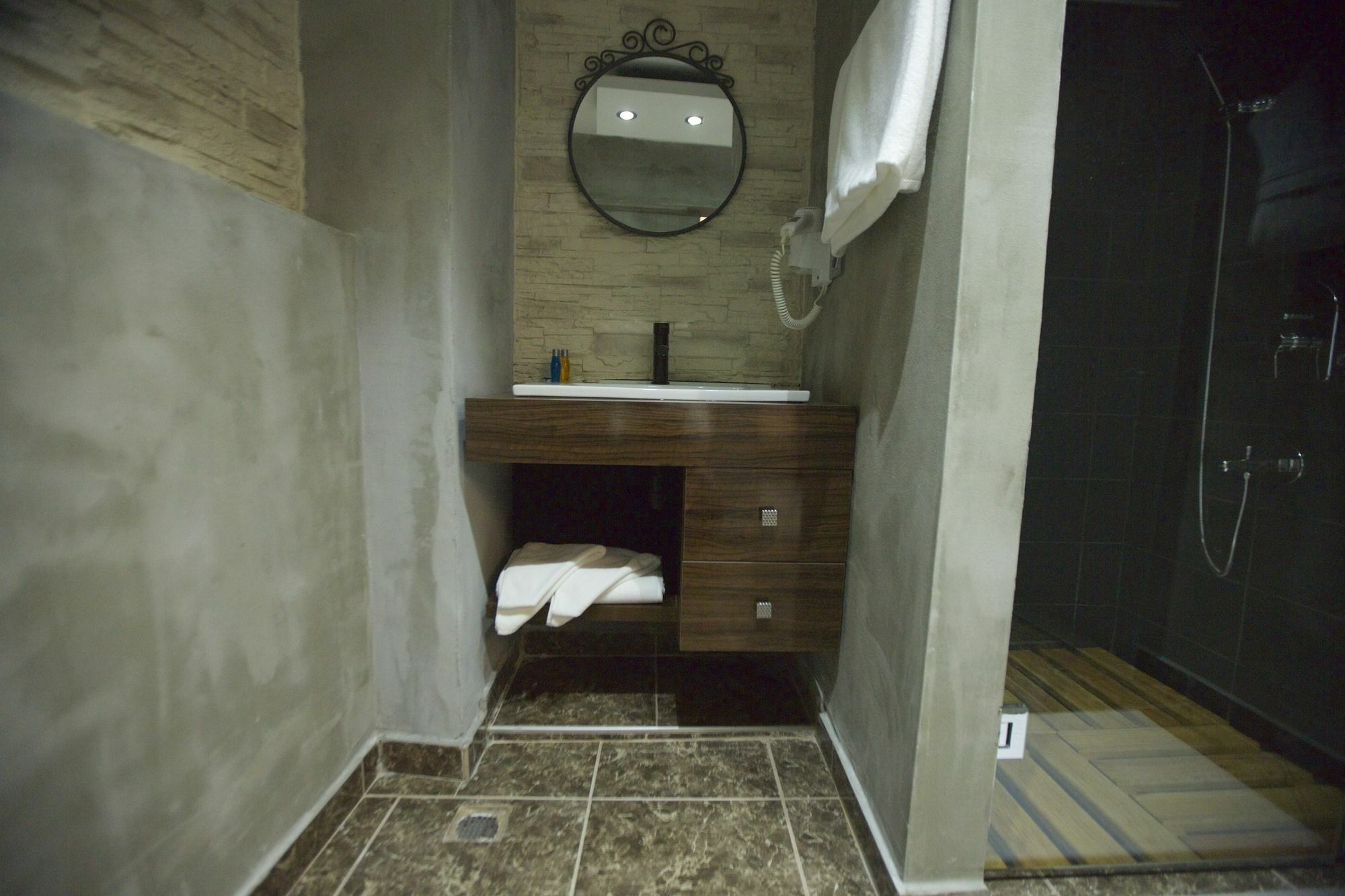 Apart Otel Taksim Yazıcı 2*