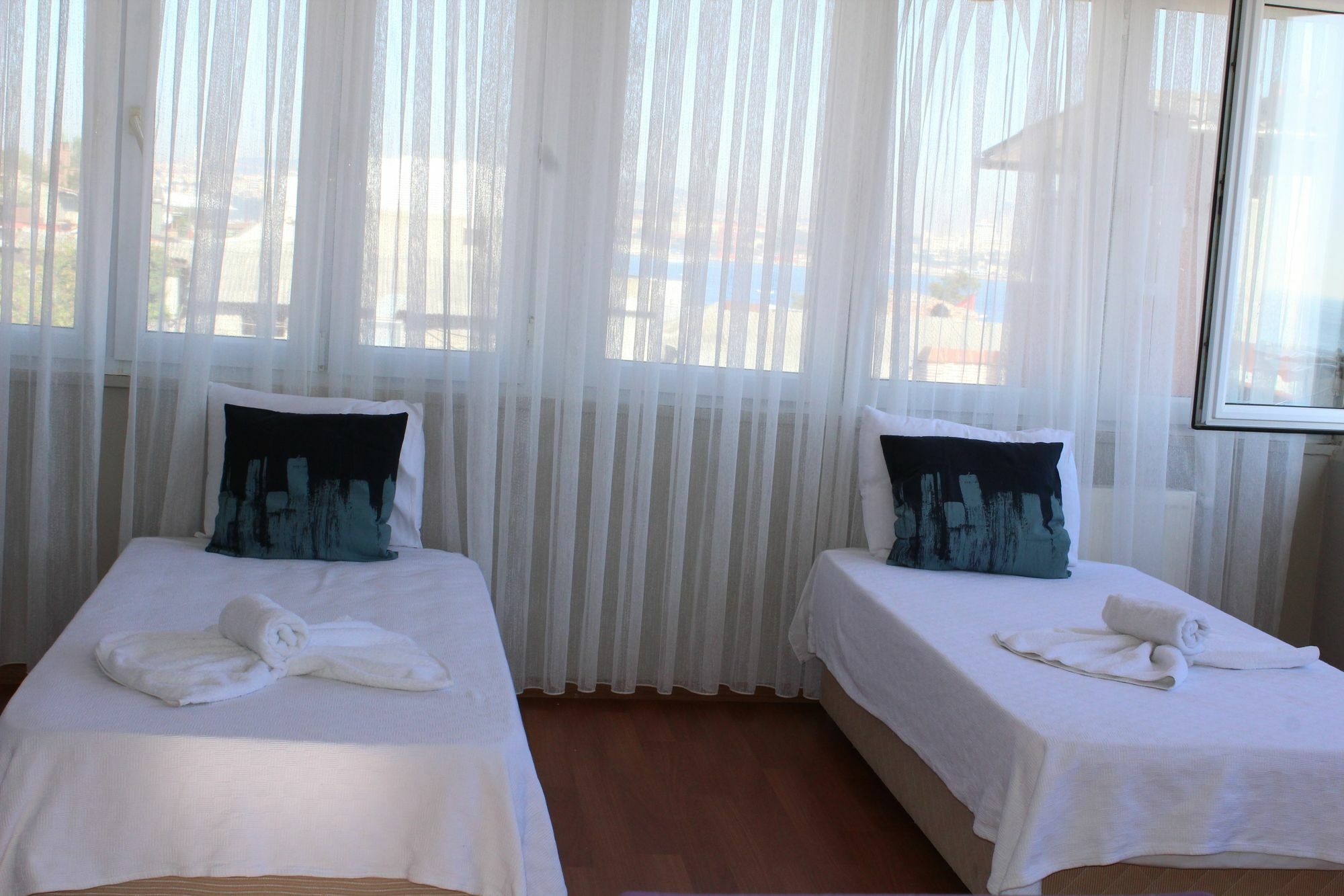 Aparthotel Likya *