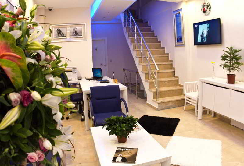 Lemon Aparthotel