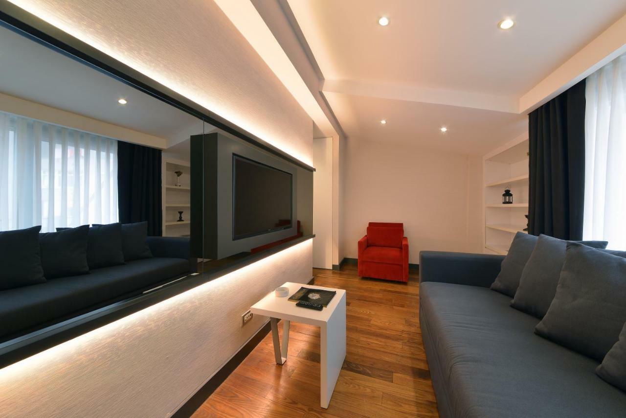 Hotel Nish &