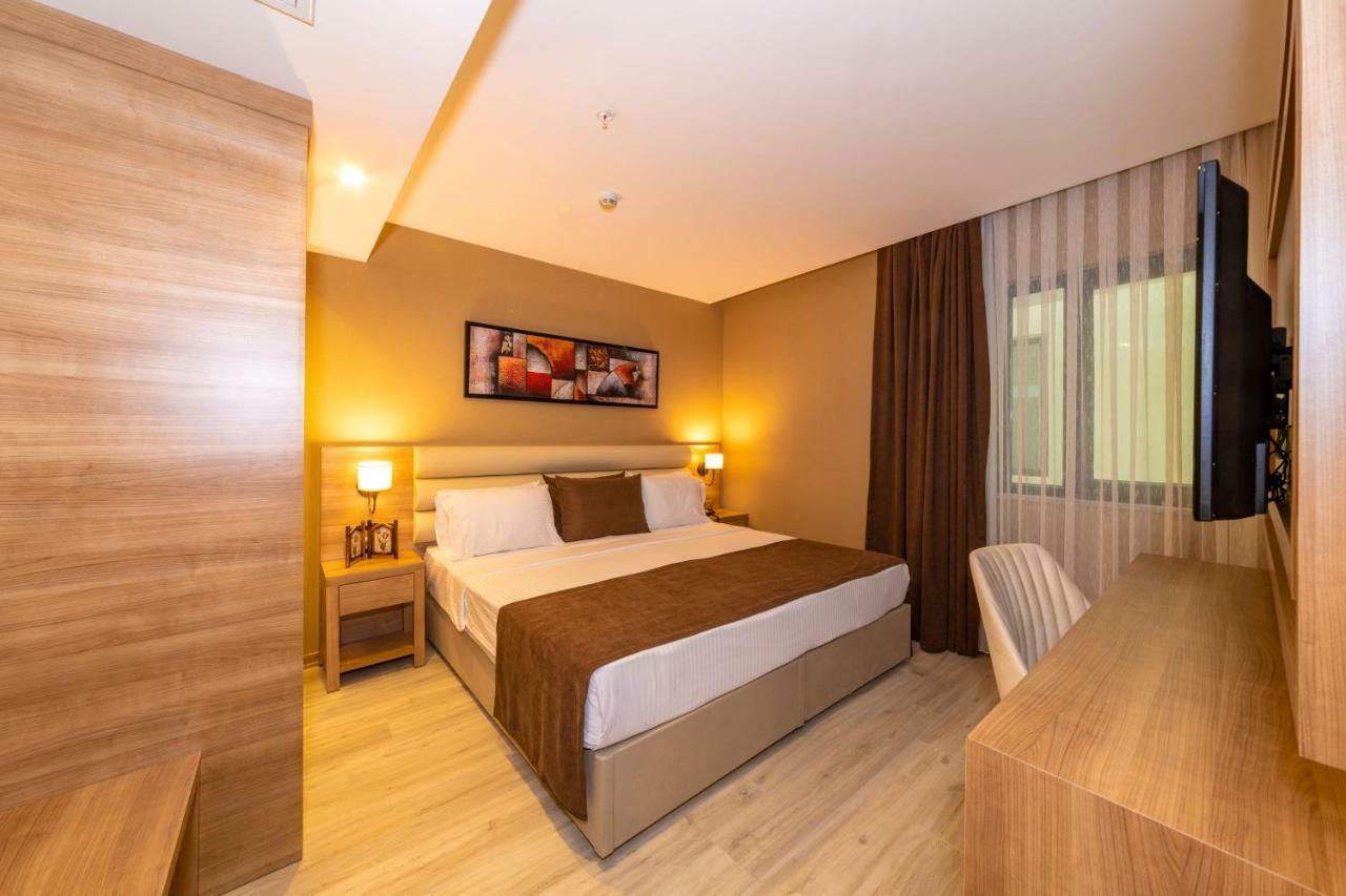 38 Otel 4*