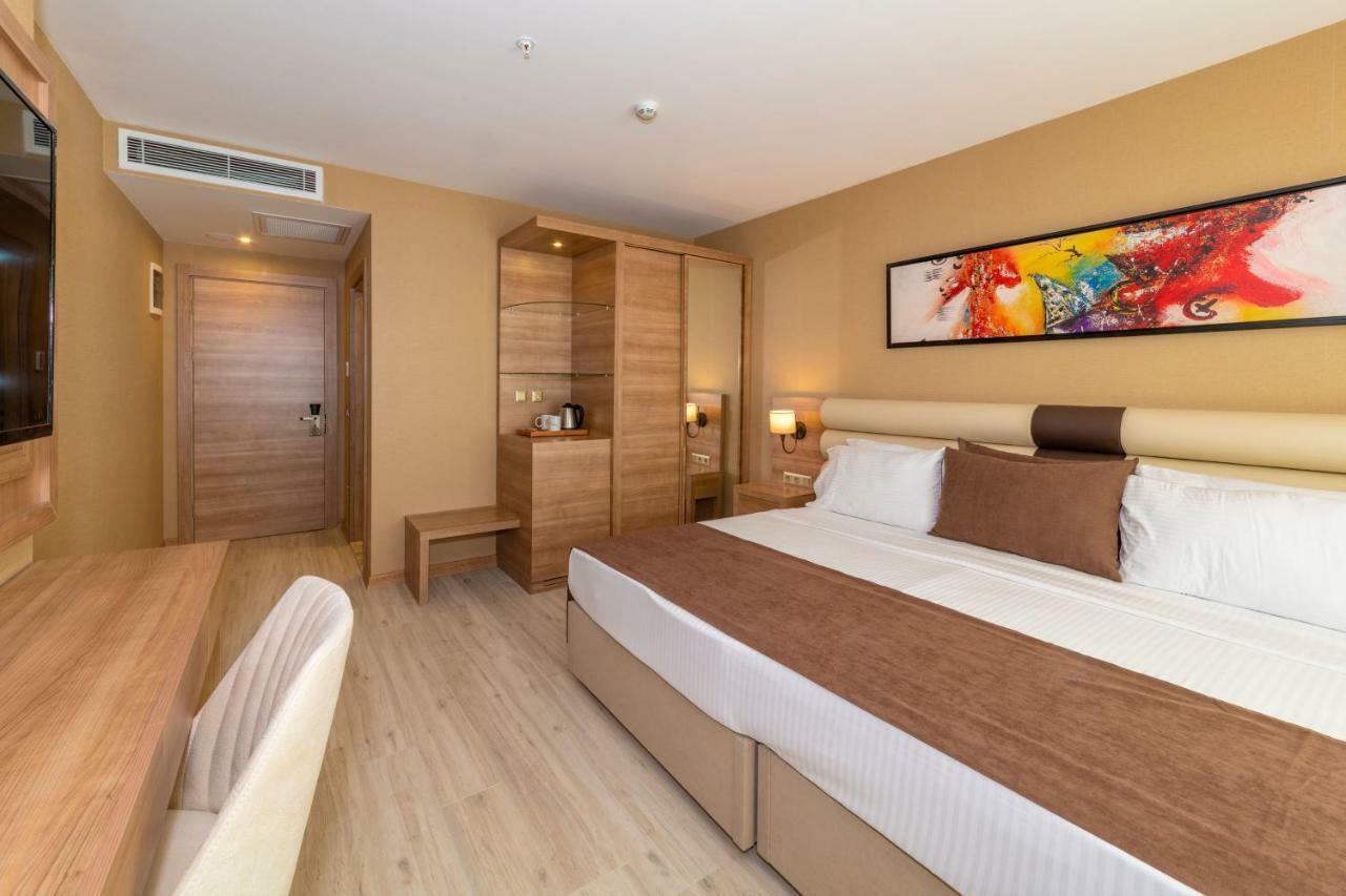 38 Otel 4*