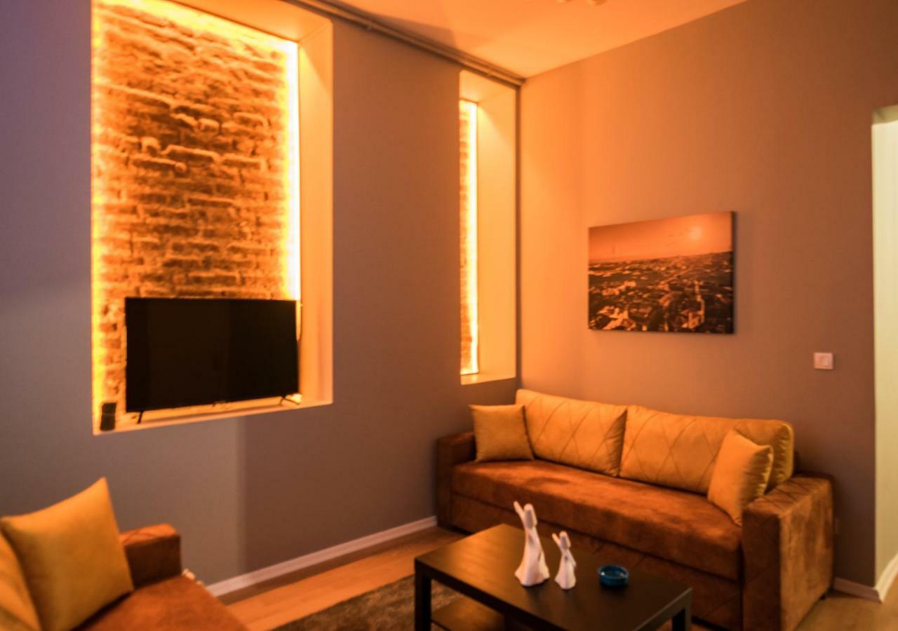 Royal Taksim 3*