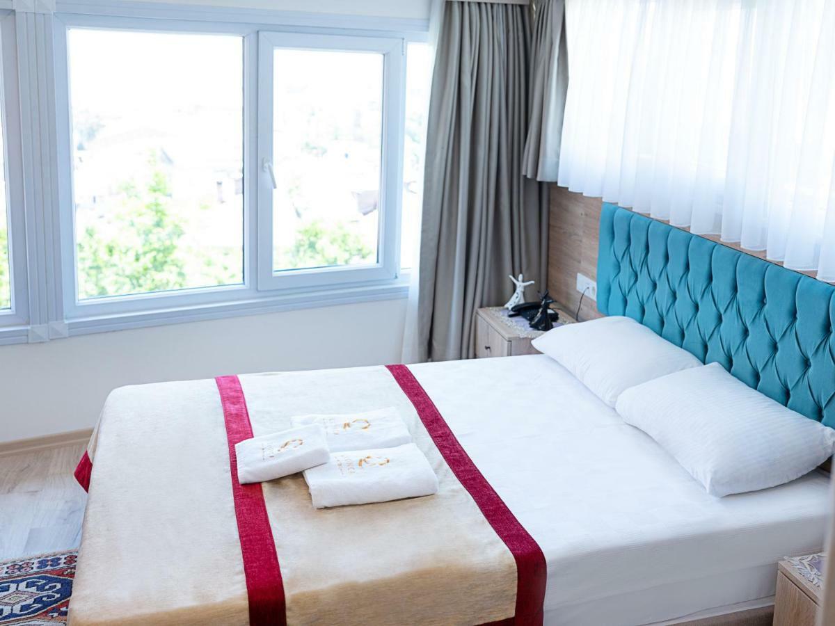 Hotel The Laila 3*