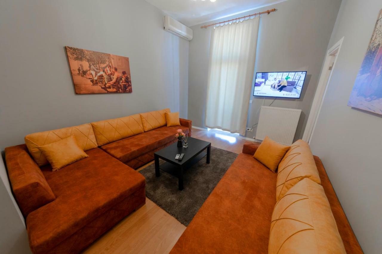 Royal Taksim 3*