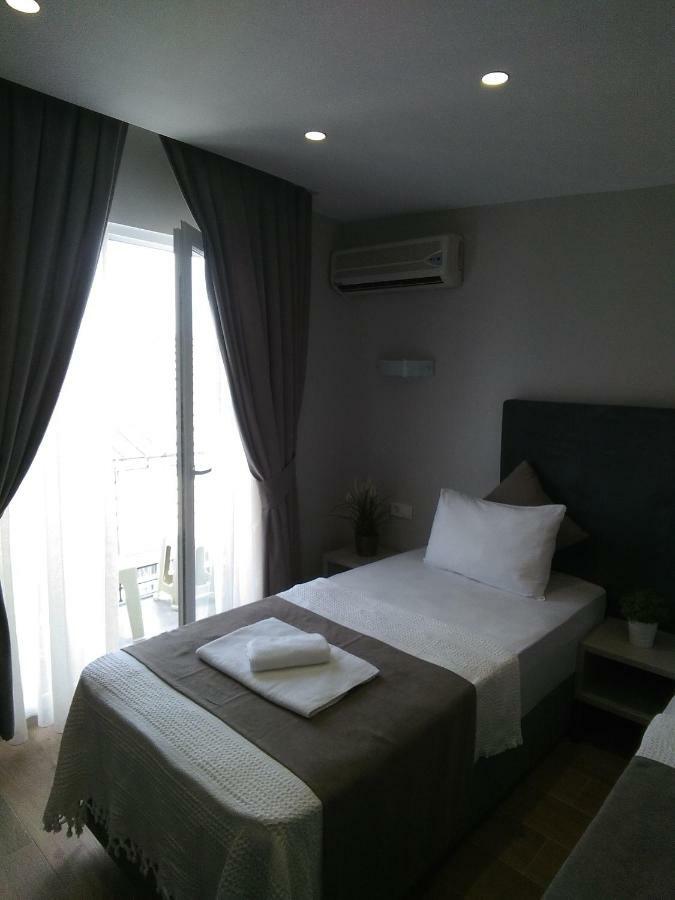 Hotel Bella 3 *