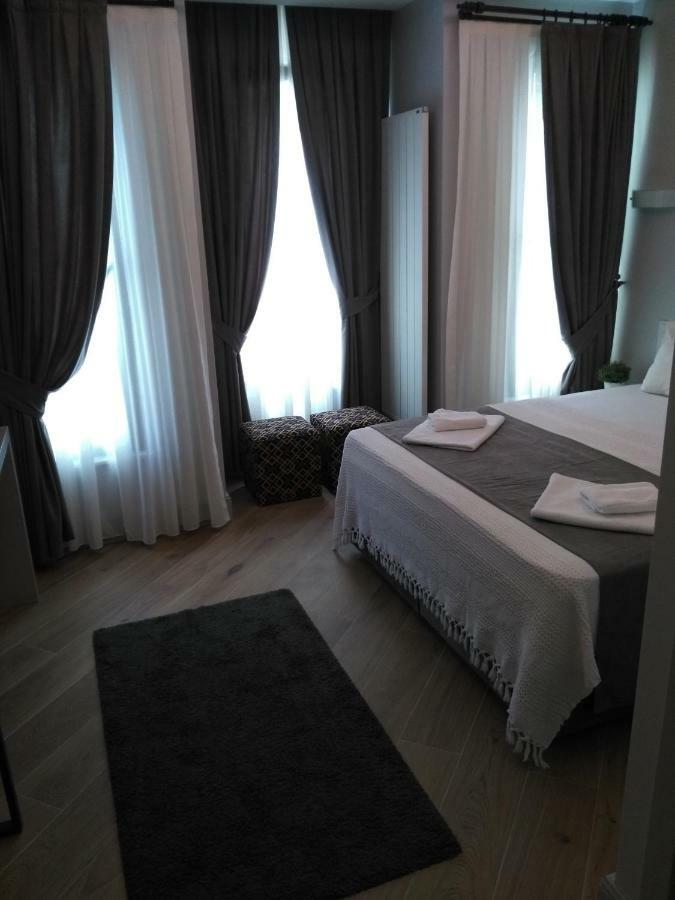 Hotel Bella 3 *