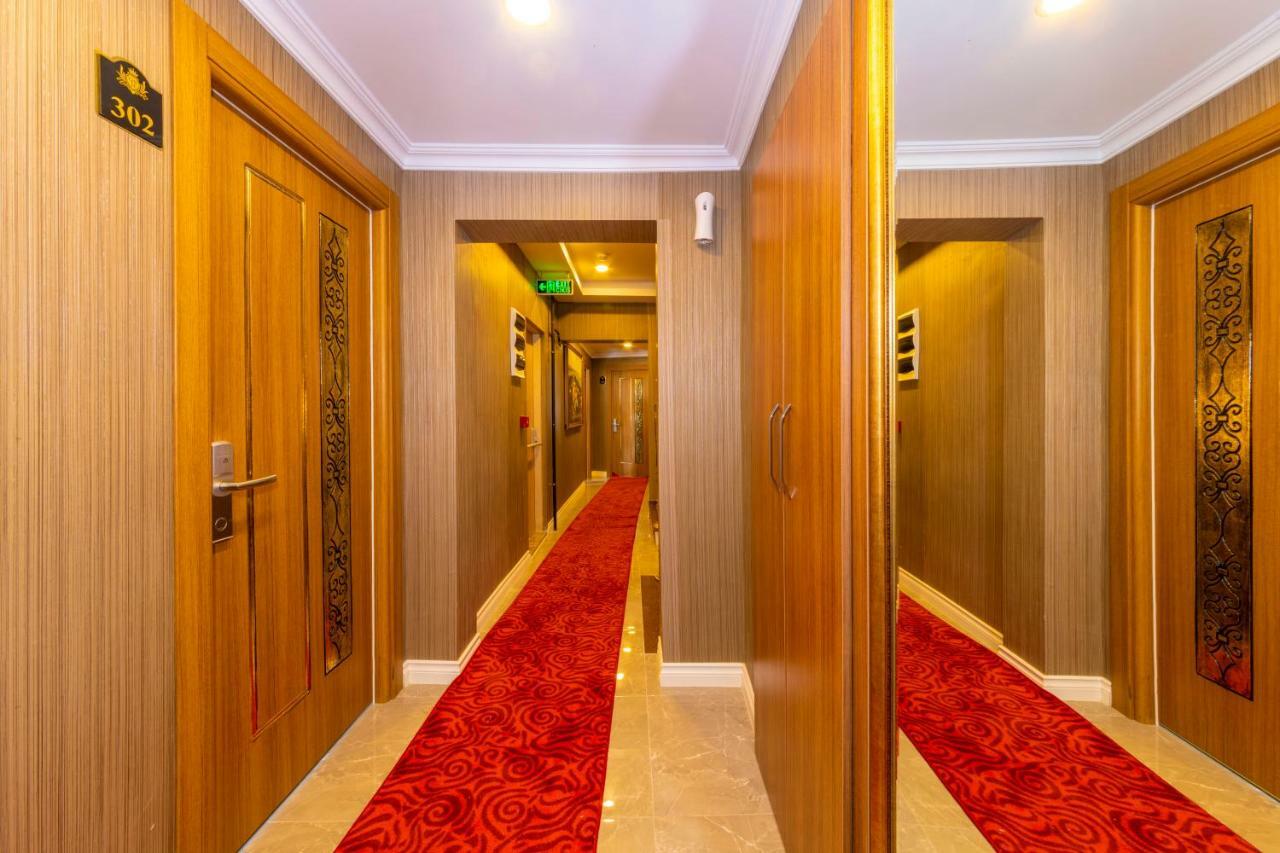 Golden Otel 3*