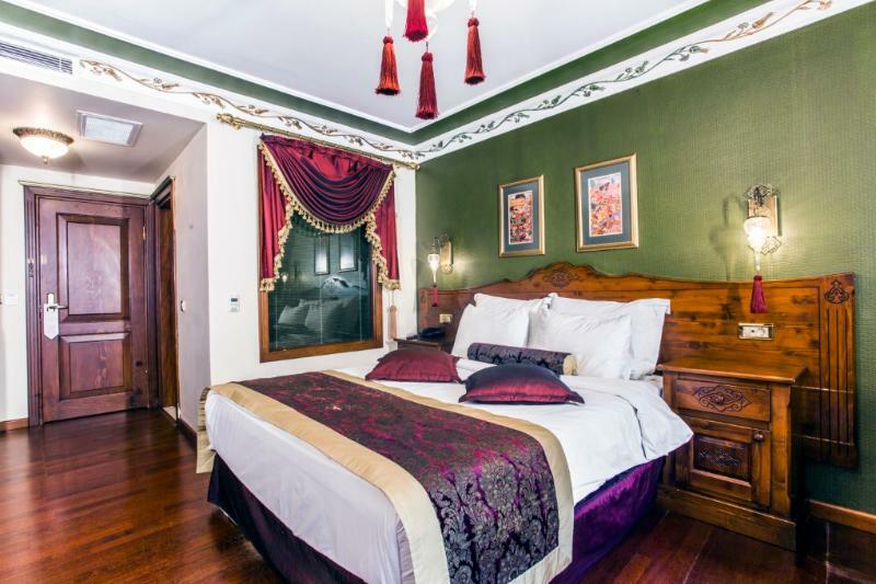 Rose Garden Otel 4*