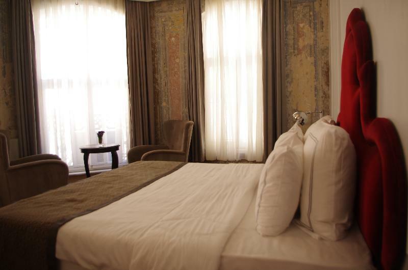 Meroddi Bagdatliyan Hotel 3*
