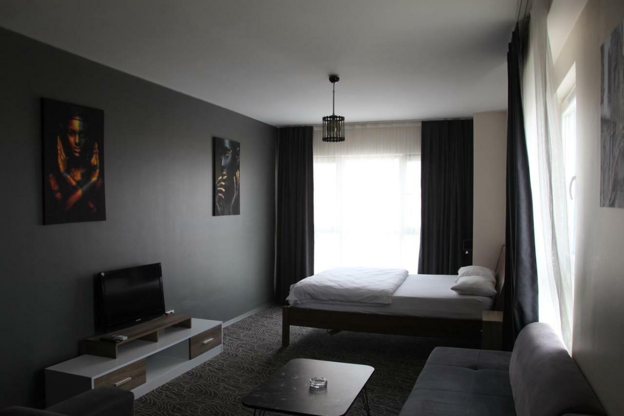 Suit Palas Aparthotel *