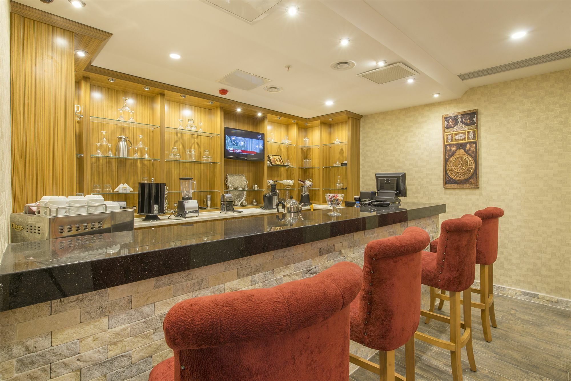 Midmar Deluxe Hotel 4*