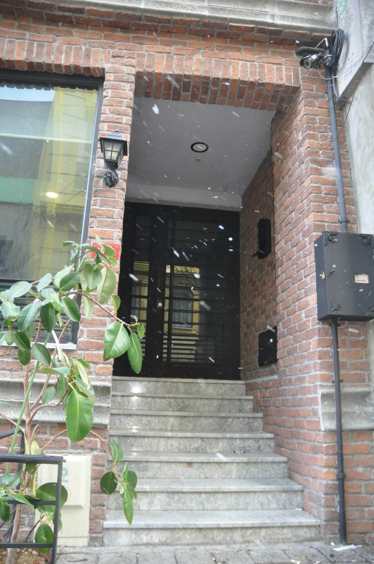 Crux Aparthotel