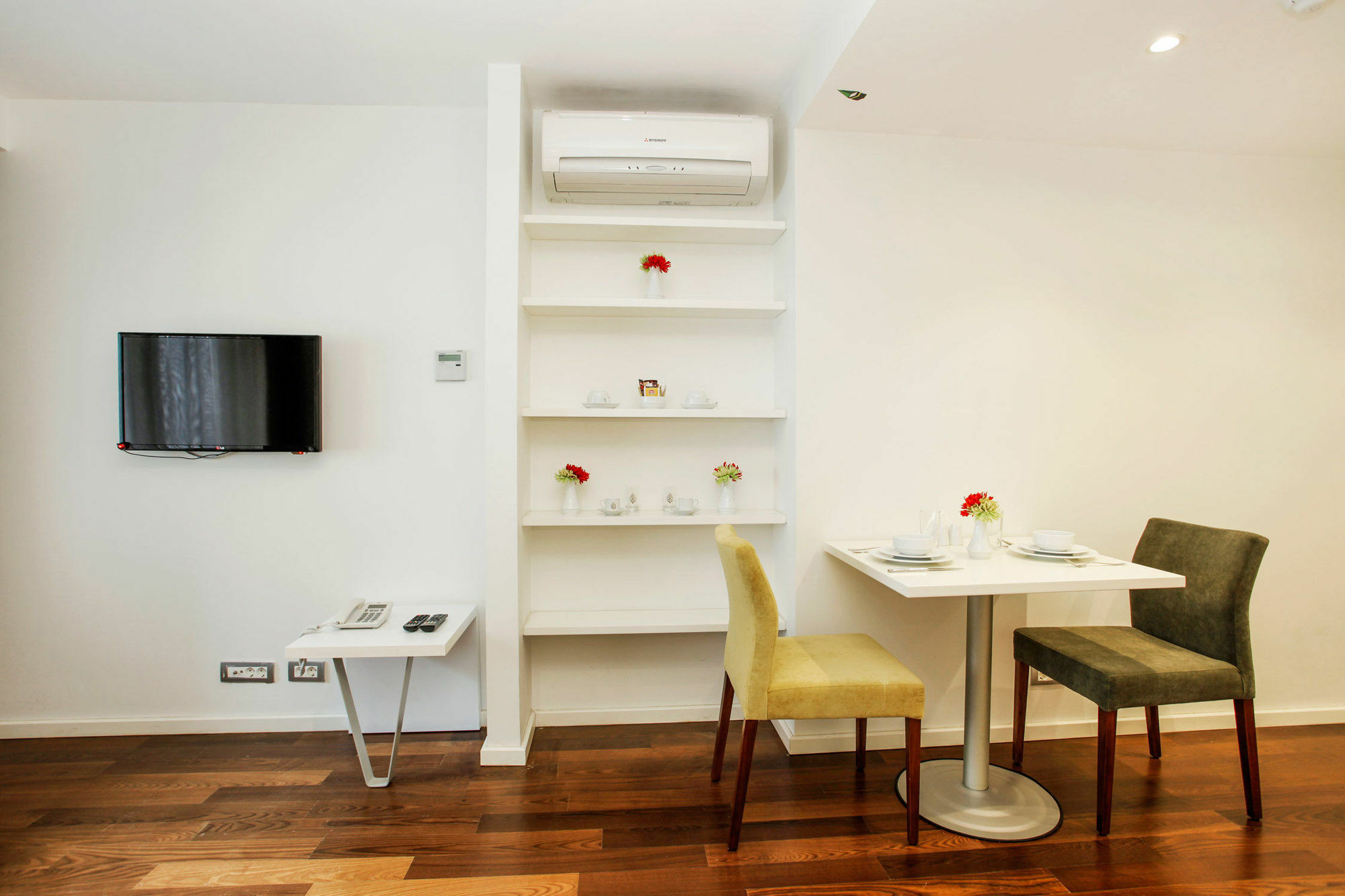 Nish Suites&hotel 3*