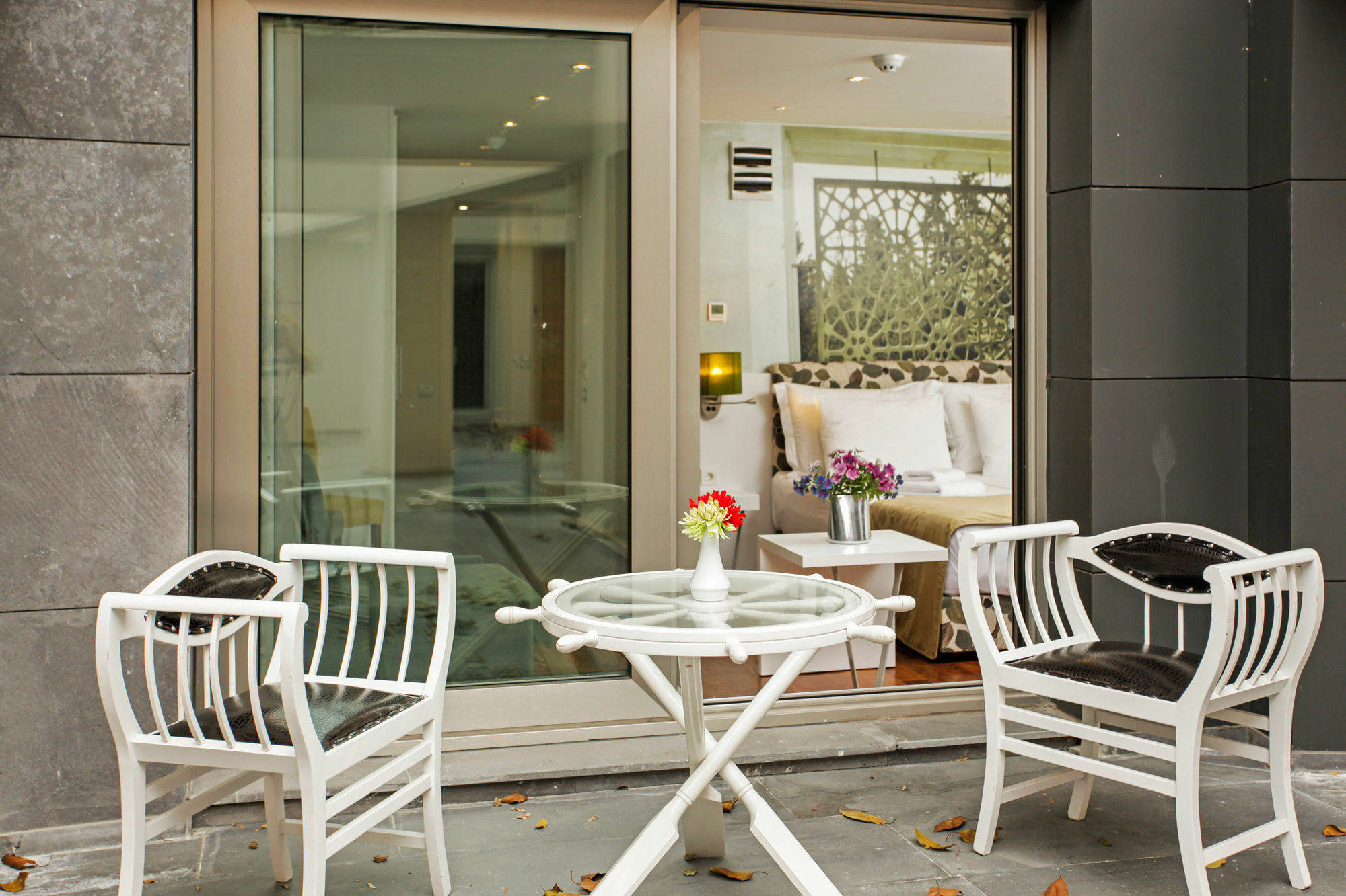 Nish Suites&hotel