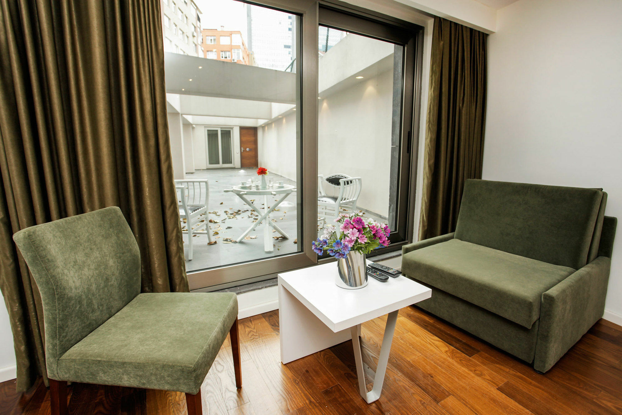 Nish & Hotel Istanbul