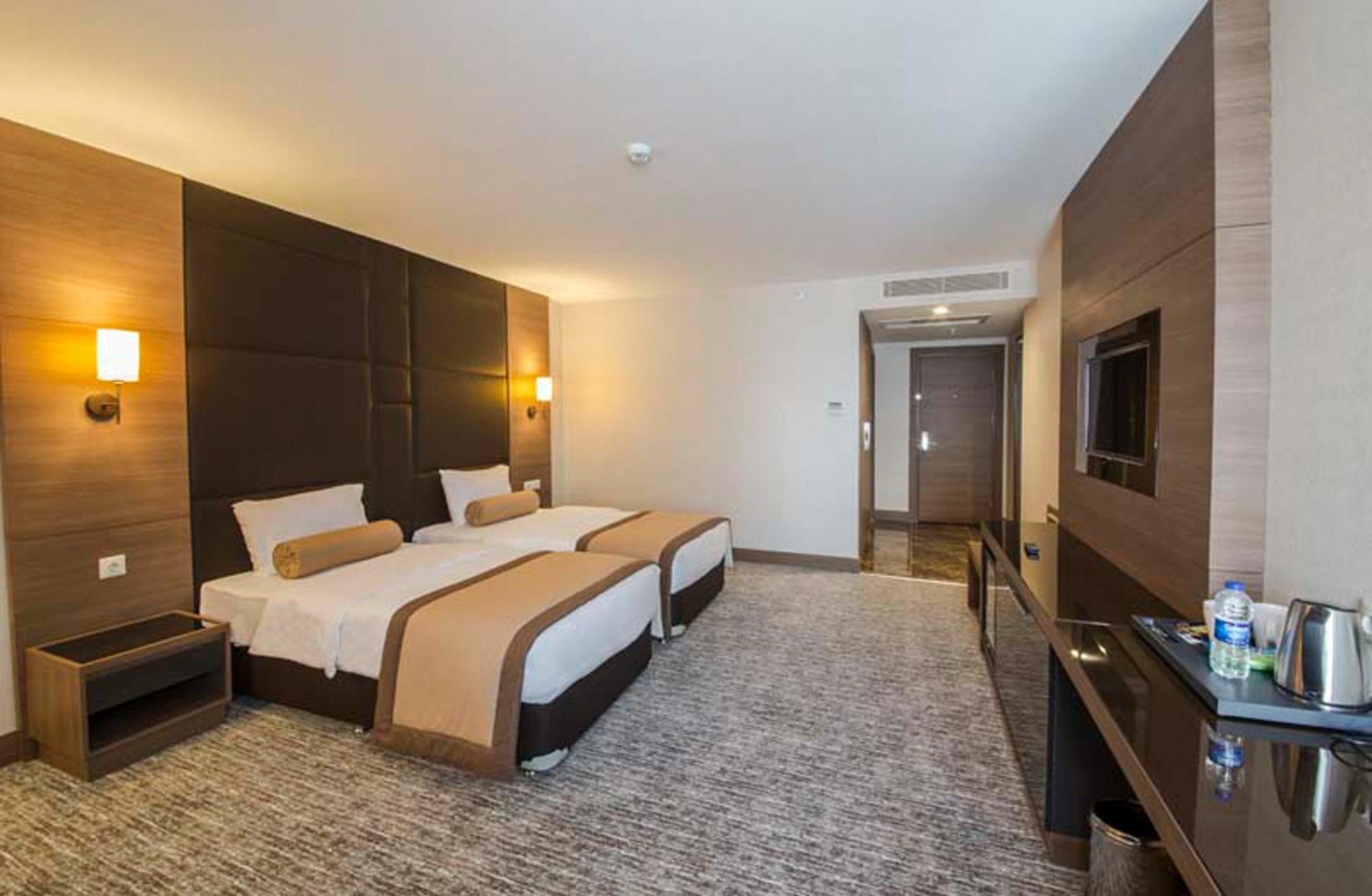 Inside Sisli
