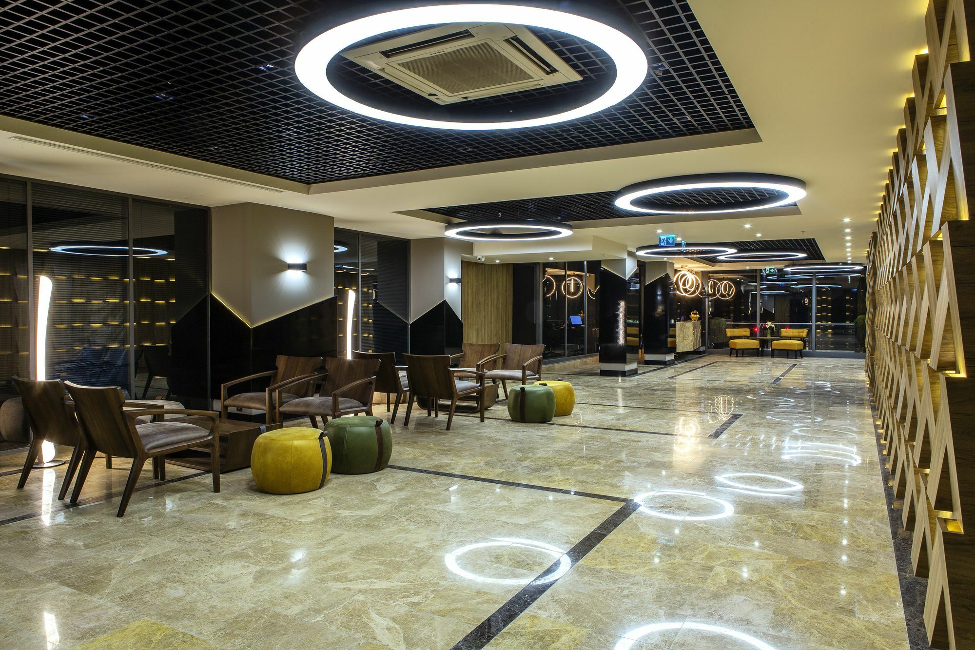 Hotel The