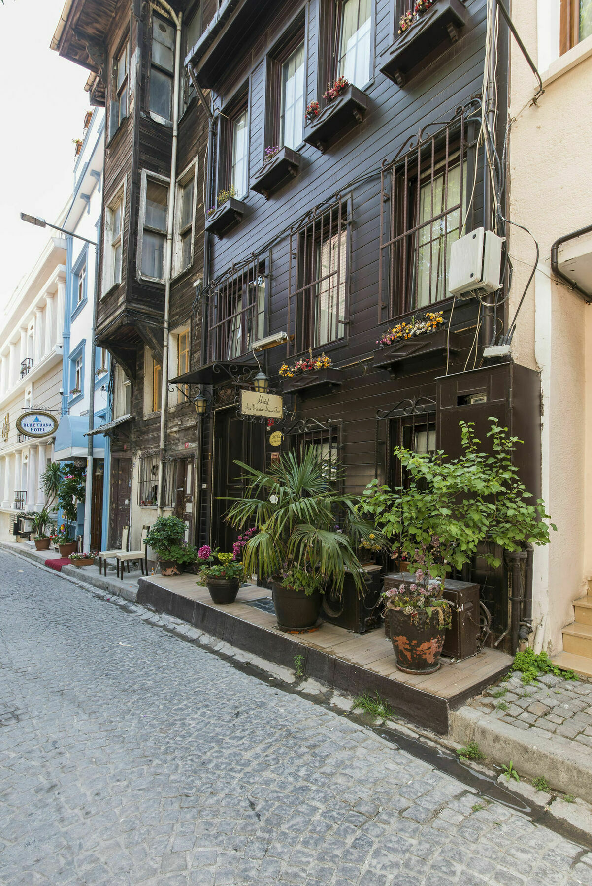 Naz Wooden House 3* Istanbul