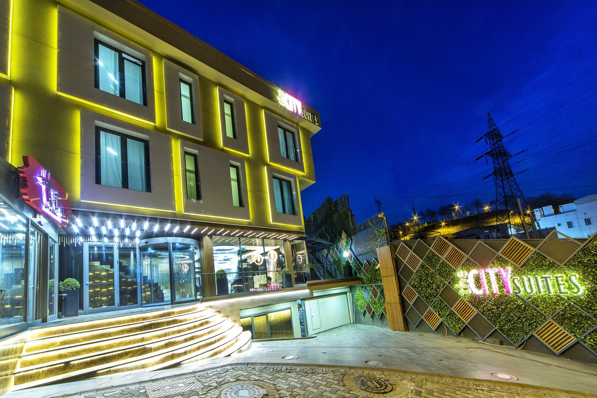 The Hotel 3*
