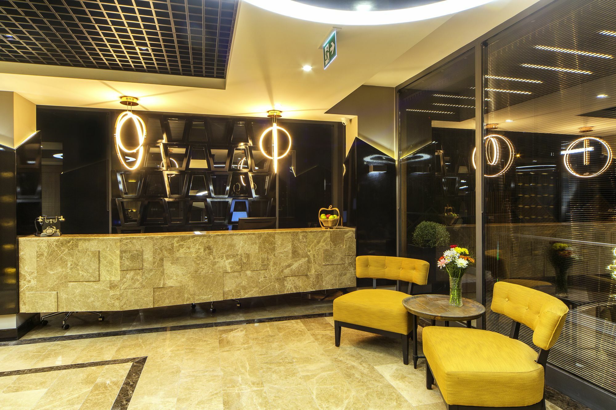 Hotel The 3*