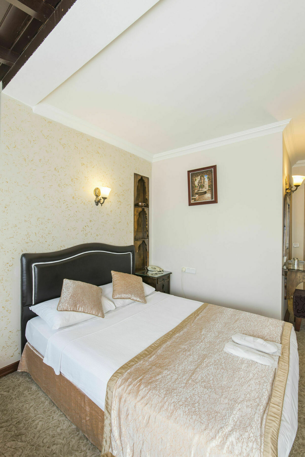 Naz Wooden House 3*