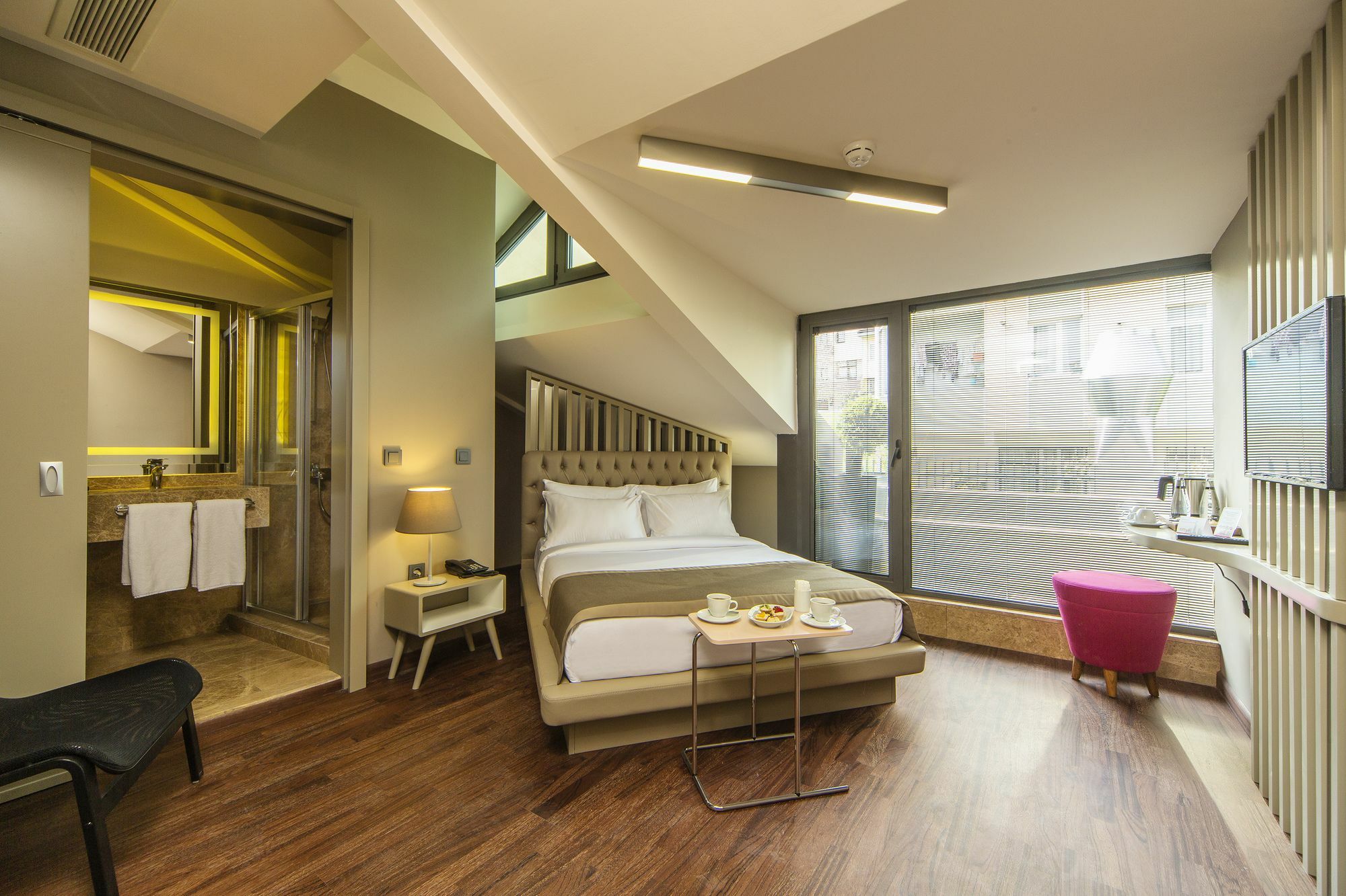The Hotel 3*