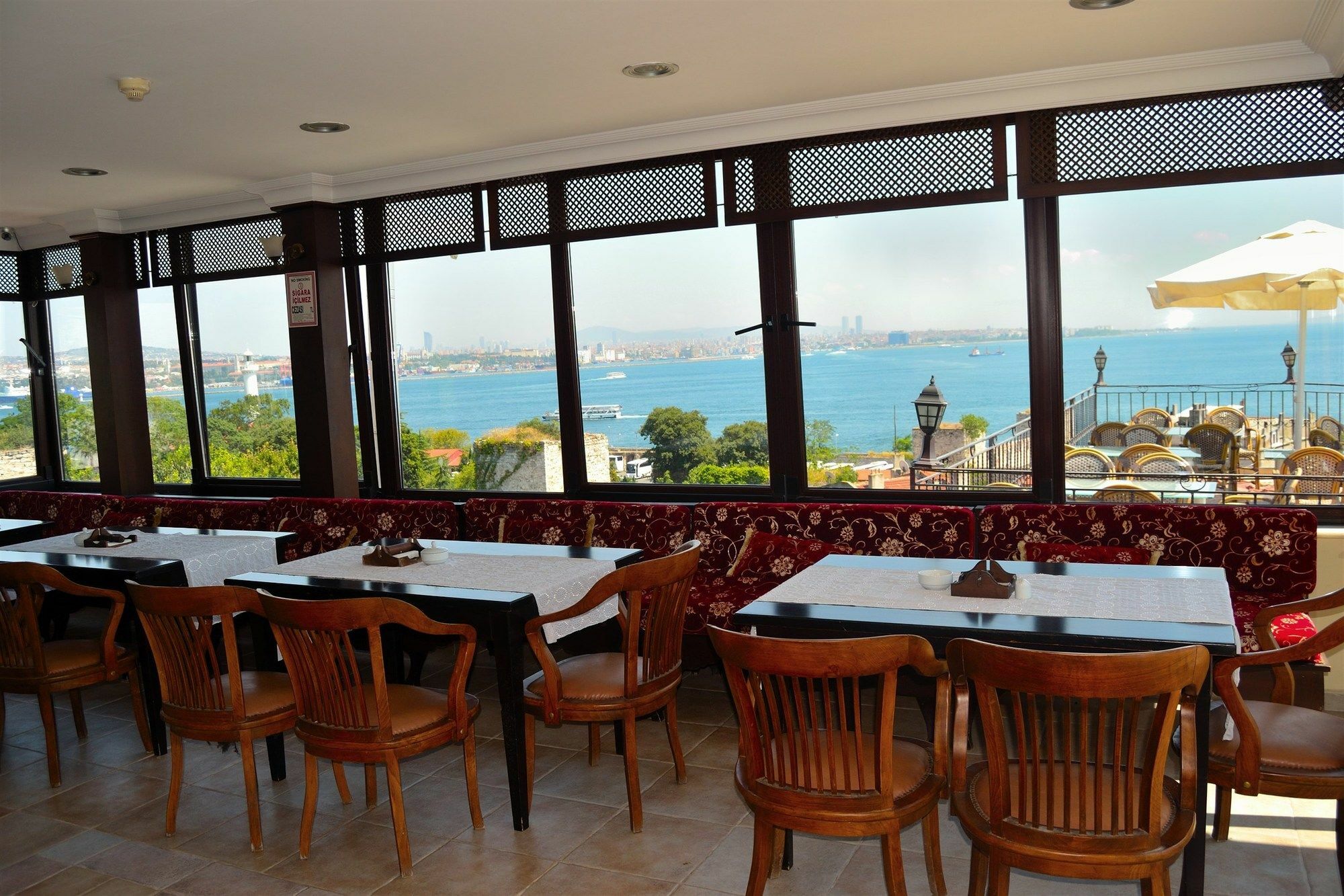 Alp Hotel