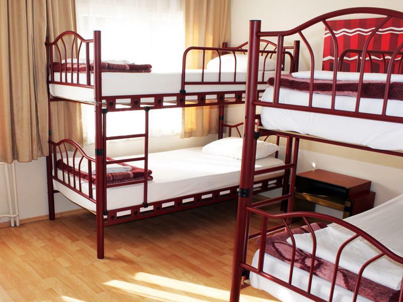 Hostel Sultan & *