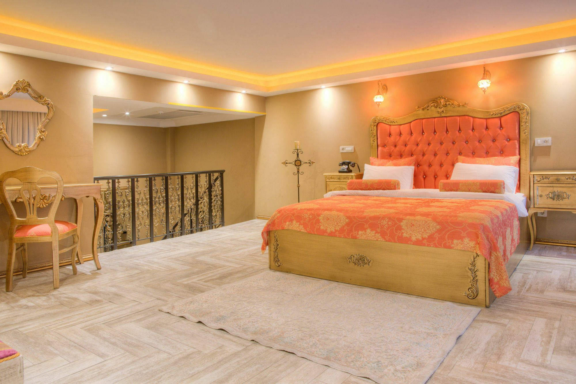 Artdeco Hotel 3*