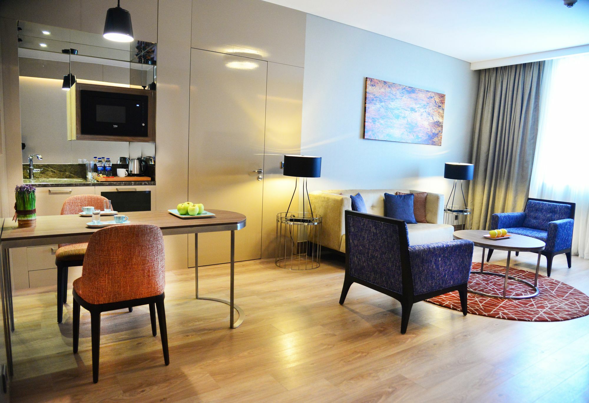 Otel Hawthorn By Wyndham Airport 5*