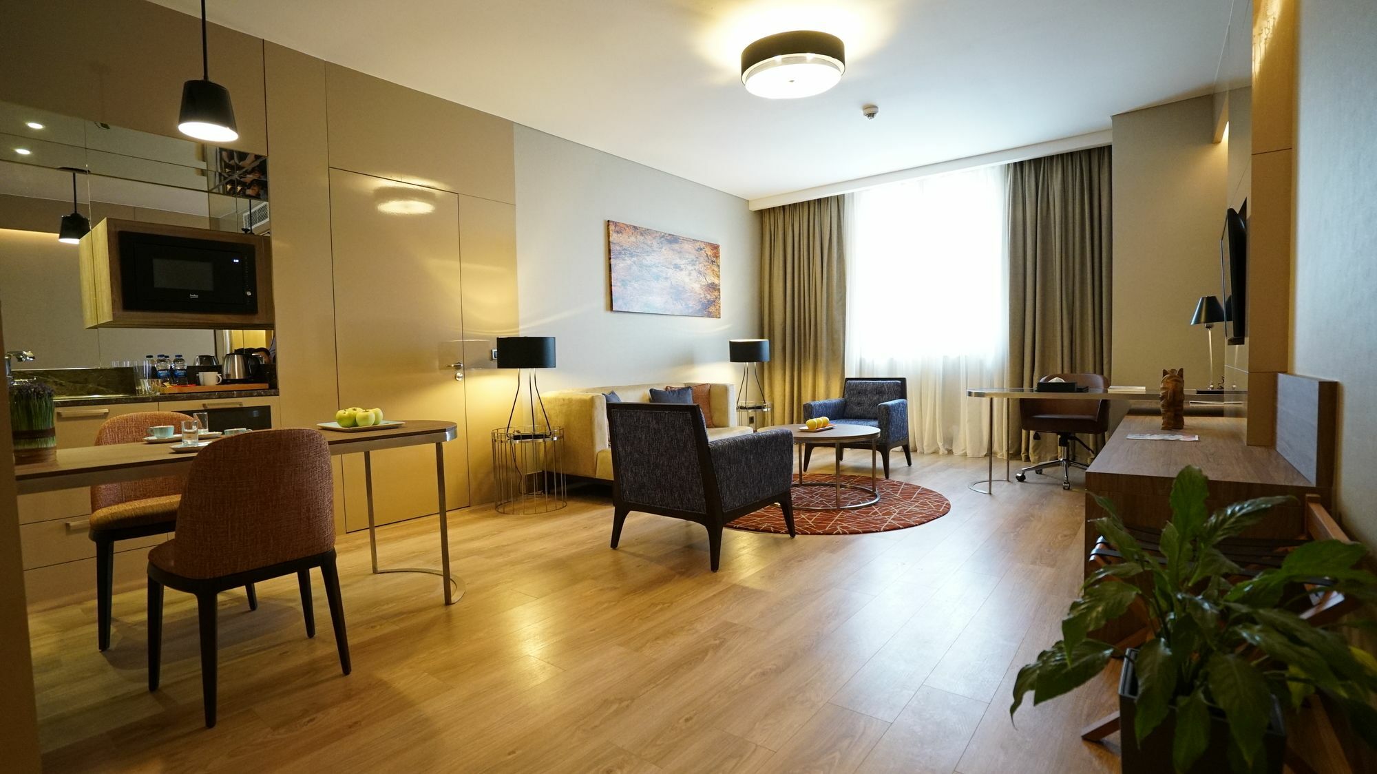Hawthorn By Wyndham Airport 5*