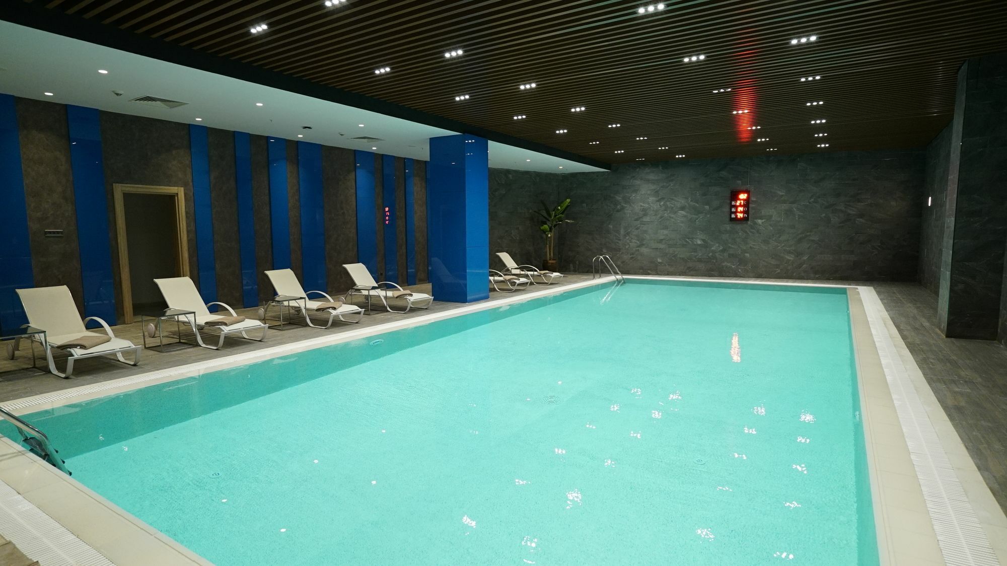 Hawthorn By Wyndham Airport Hotel Istanbul