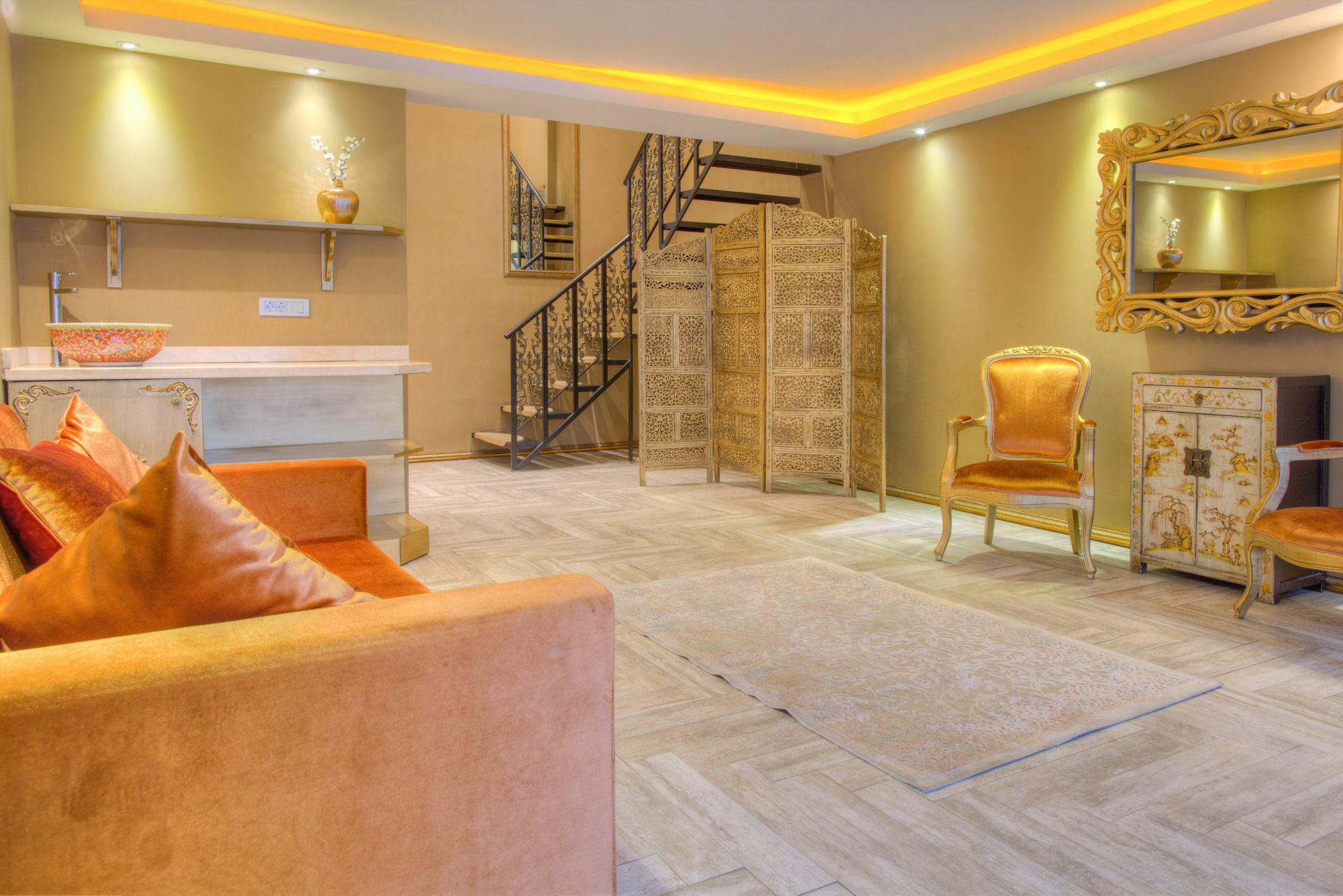Artdeco 3*