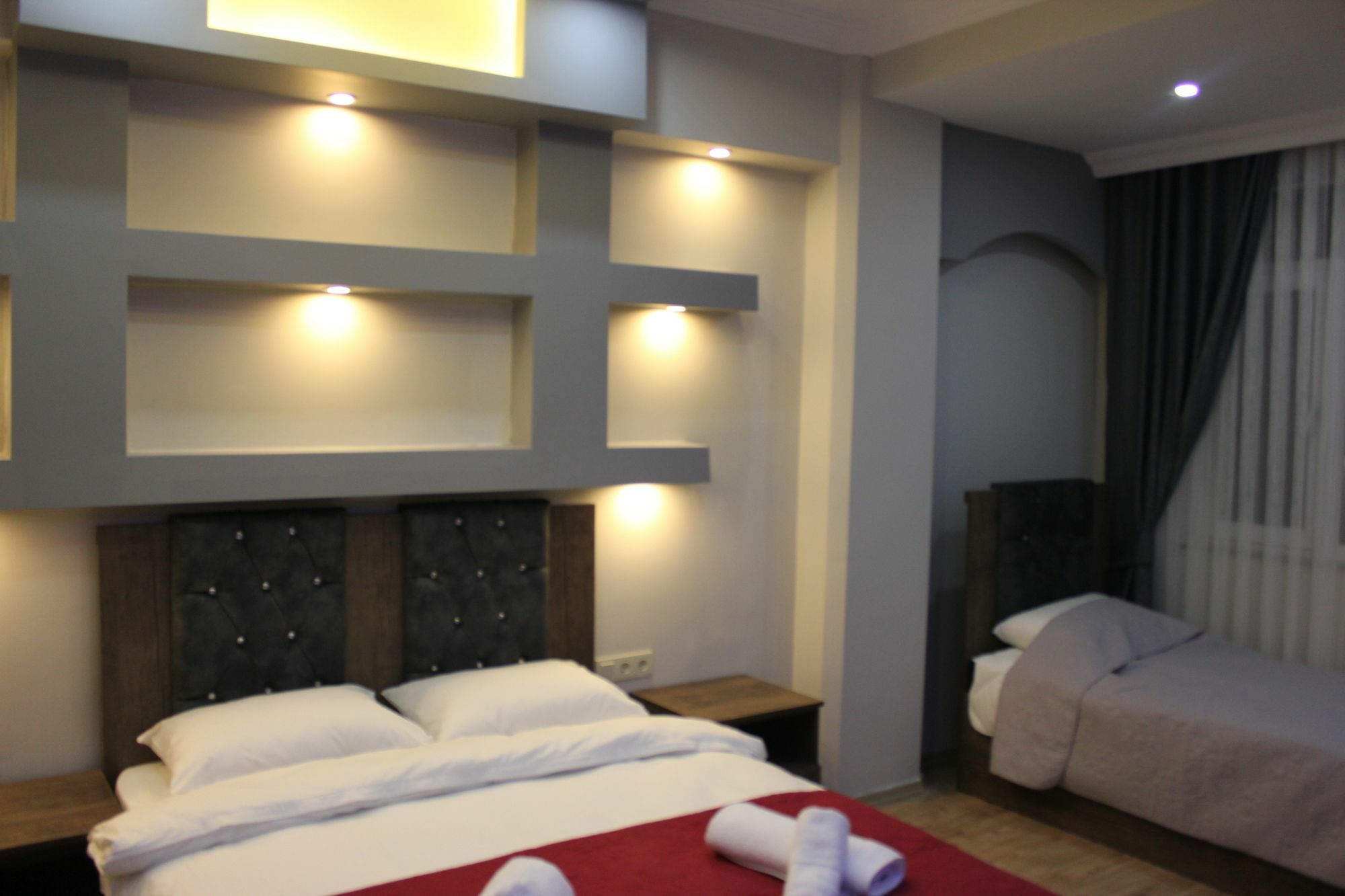 Rays Bakirkoey Center Hotel
