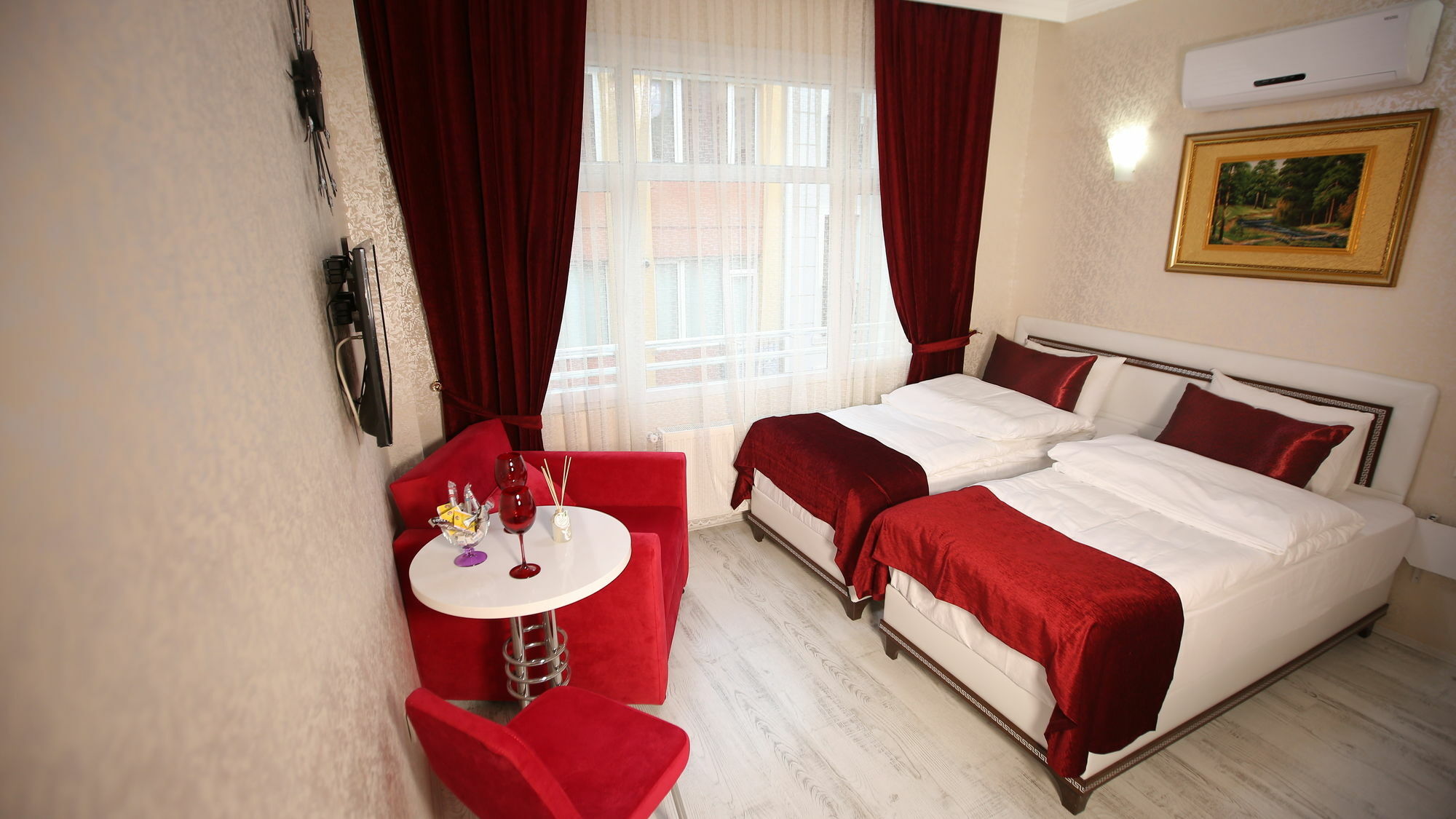 Aparthotel Taksim Brand
