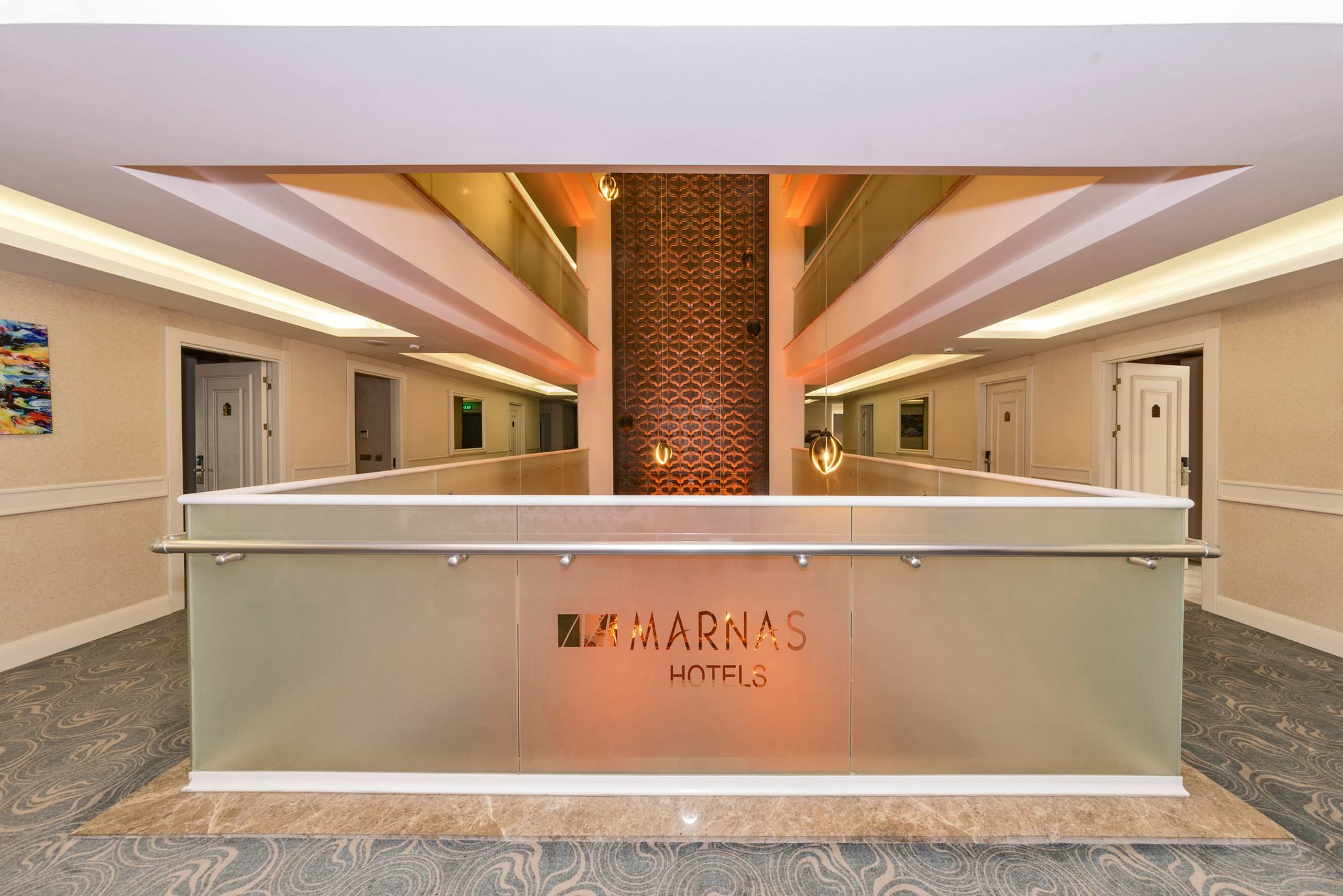 Hotel Marnas